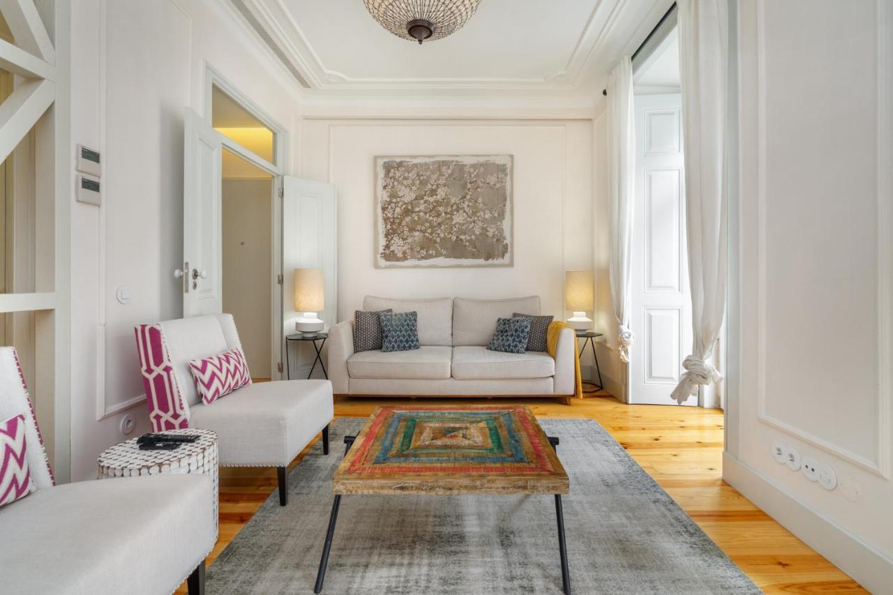 Whome Luxury Stay In Prime Location W/ Ac, Lift & Private Patio リスボン エクステリア 写真