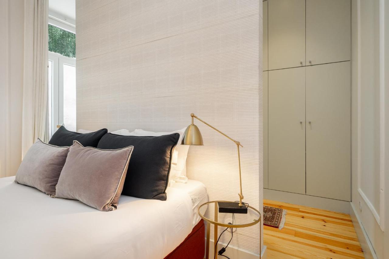 Whome Luxury Stay In Prime Location W/ Ac, Lift & Private Patio リスボン エクステリア 写真