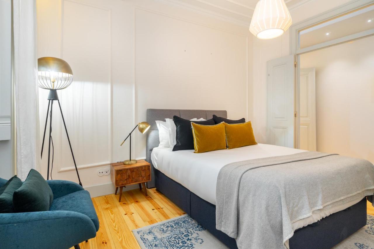 Whome Luxury Stay In Prime Location W/ Ac, Lift & Private Patio リスボン エクステリア 写真