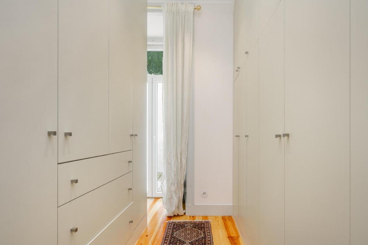 Whome Luxury Stay In Prime Location W/ Ac, Lift & Private Patio リスボン エクステリア 写真